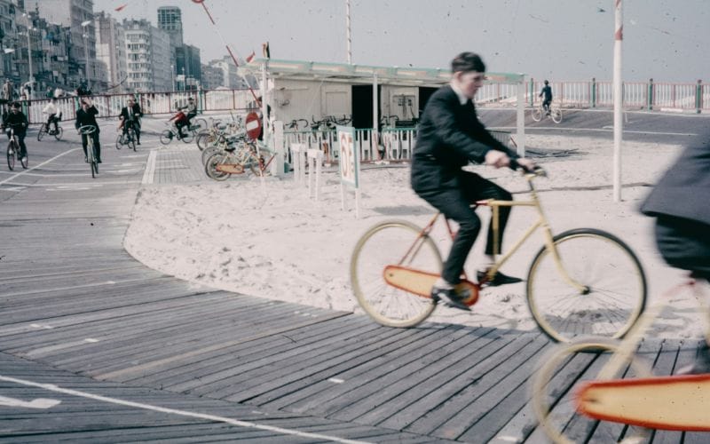 what is a hybrid bike?