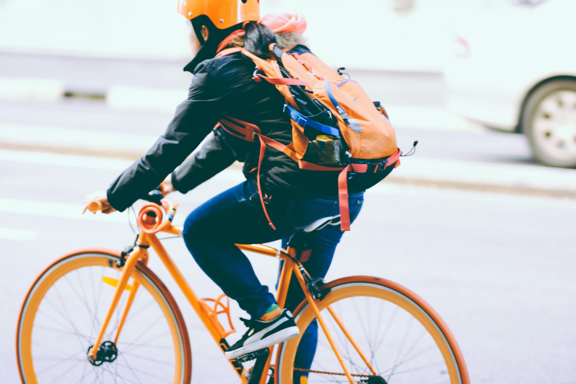 What is a hybrid bike?