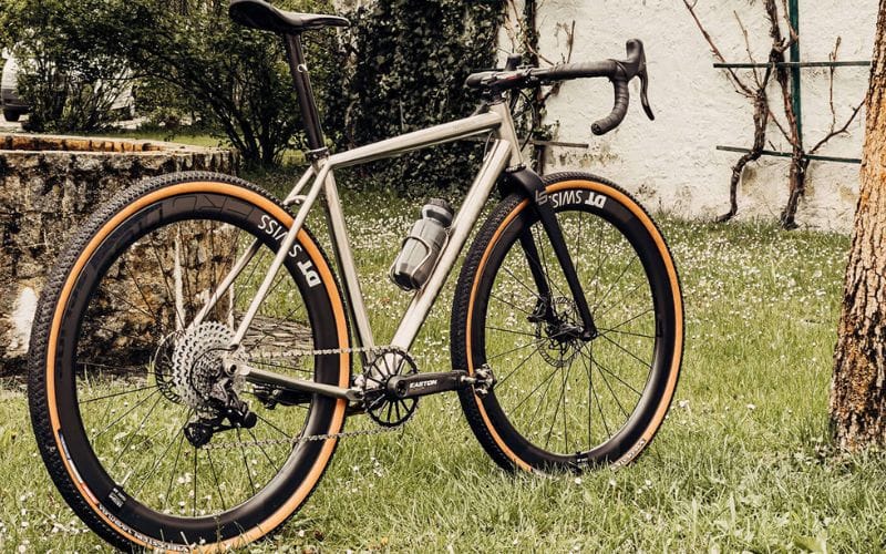 Gravel Bikes aus Titan: Unsere Lieblingsmodelle für 2025