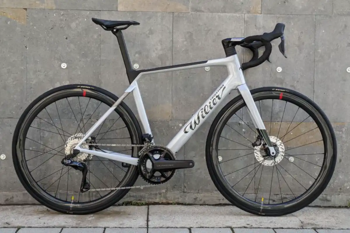 The best e-road bikes 2025