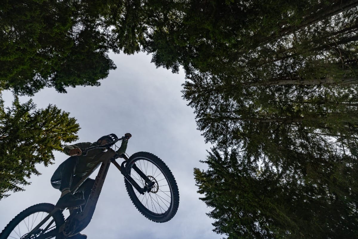 The carbon footprint of a second-hand bike vs. a new one