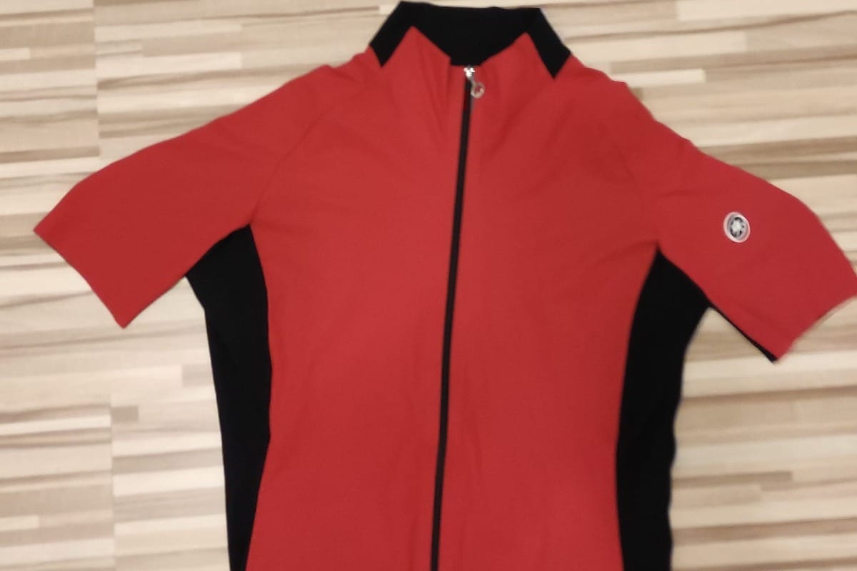 Assos