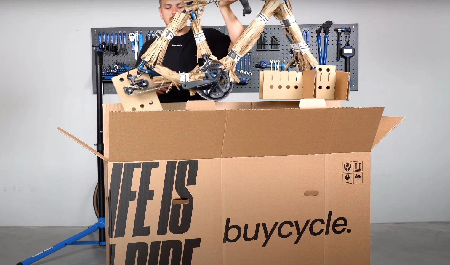 Should you dismantle your bike before shipping?
