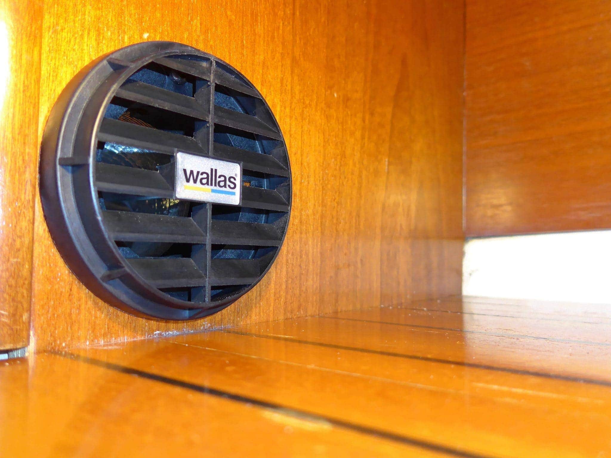 Heating vent in main salon