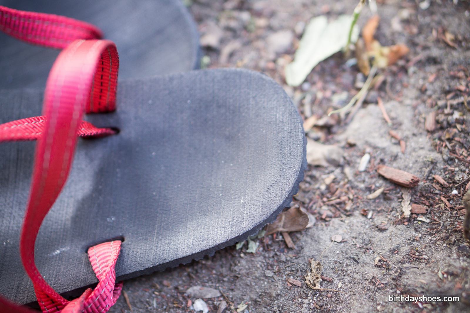 The subtly molded heel, arch, toe area provides more security and speeds the process shaping the sole to your foot
