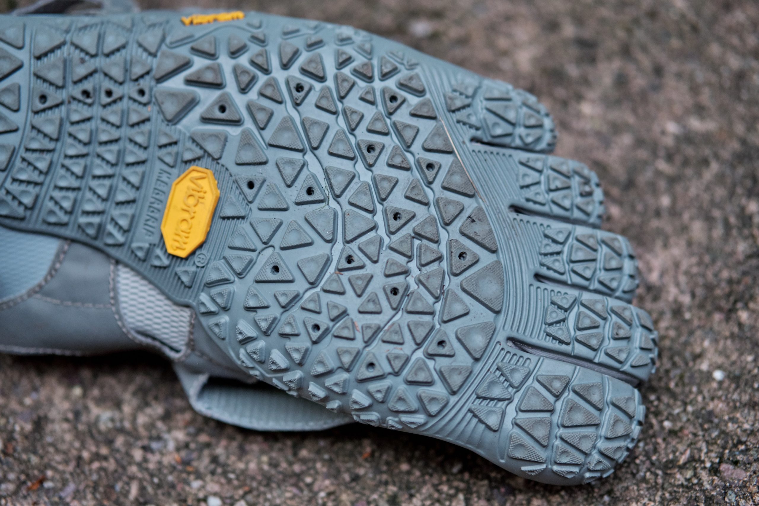 The same excellent sole from the V-Alpha comes to the V-Aqua with fantastic groundfeel and flexibility