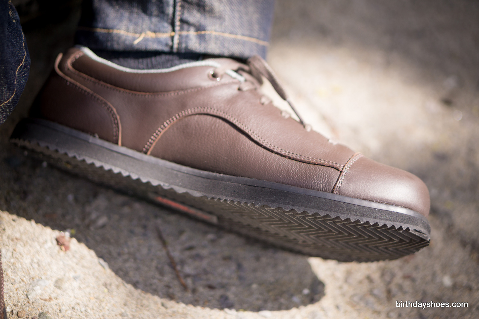 With a zero drop platform, your heels will thank you and be more durable