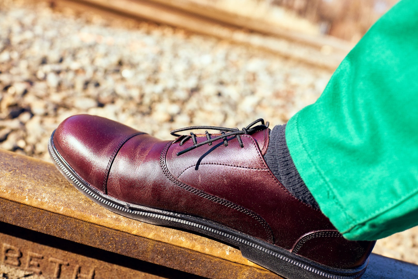  Perhaps the most handsome and traditional-looking minimalist dress shoe