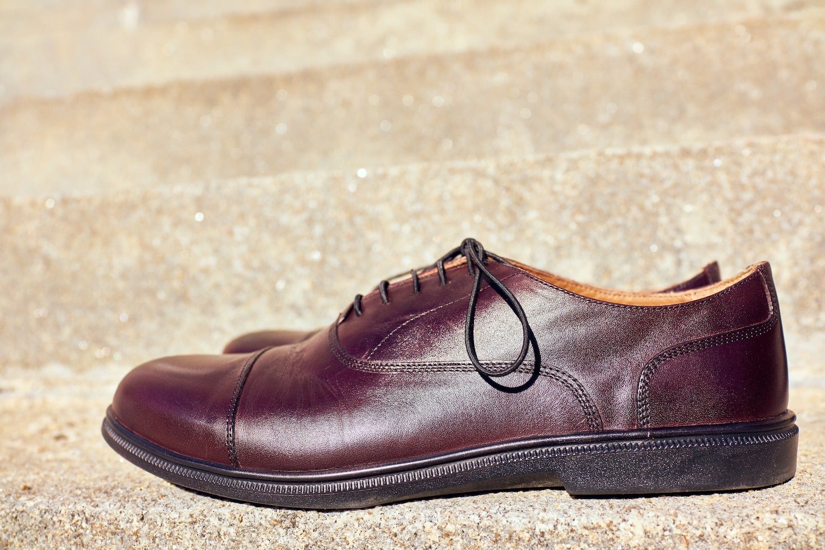  with the Carets FER V4, minimalist shoes finally grow up