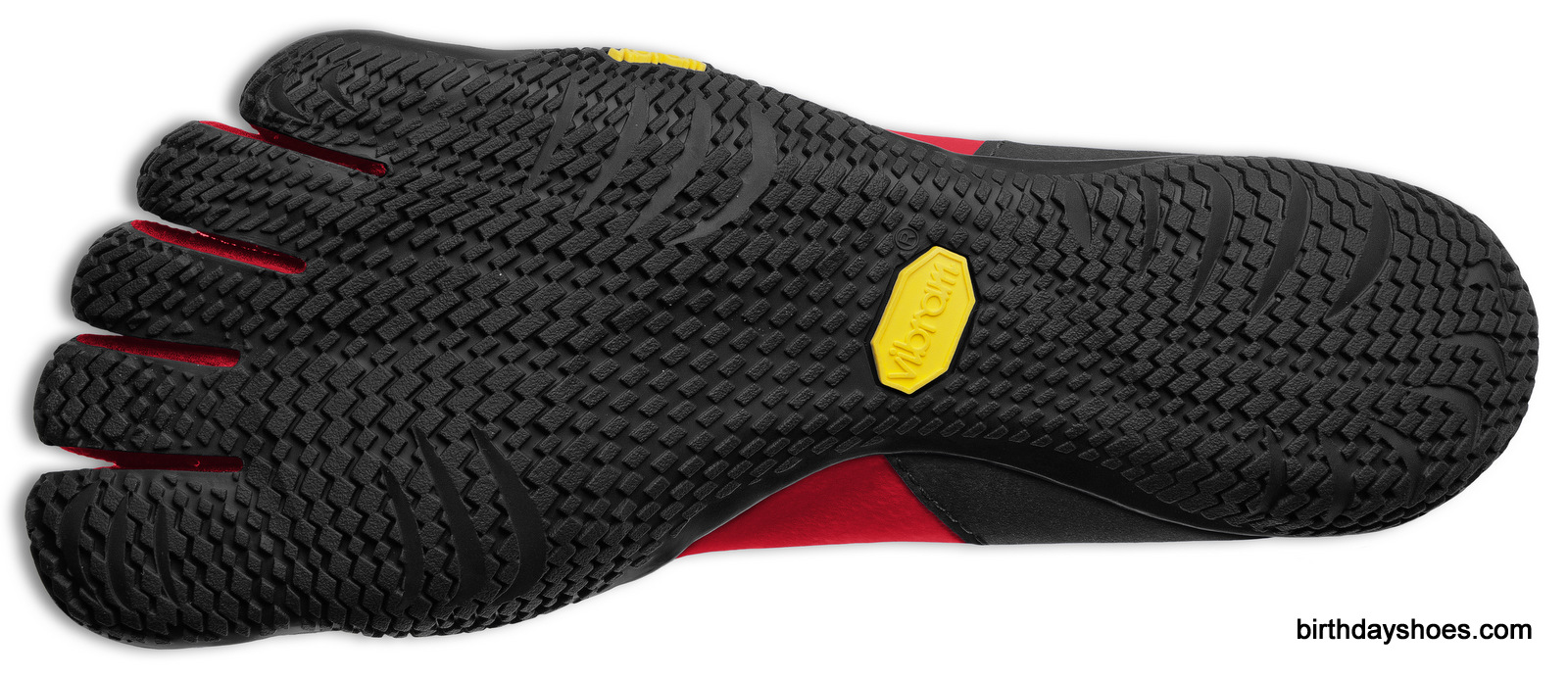 The Vibram KSO EVO features the same super-minimalist sole as the Vibram FiveFingers EL-X.