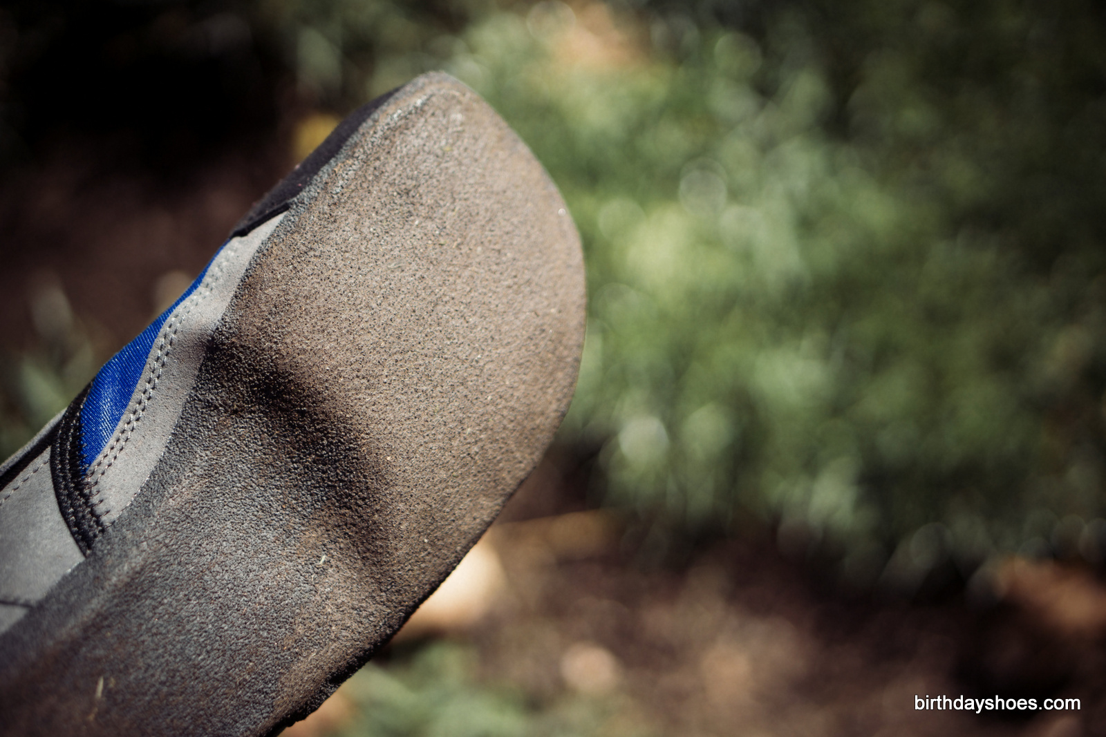 The Feelmax sole is a tiny 1.3mm thick (as seen on the Niesa 3)