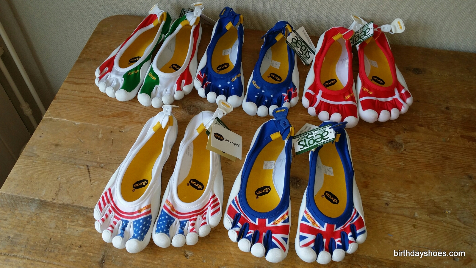 Vibram released (in Europe) a few Olympics-driven Classic FiveFingers.