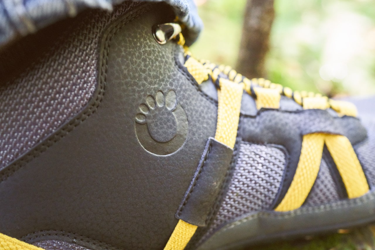  For their more heavy-duty shoe, Xero Shoes reinforced some of the weak spots of the Prio Shoe, including its side straps