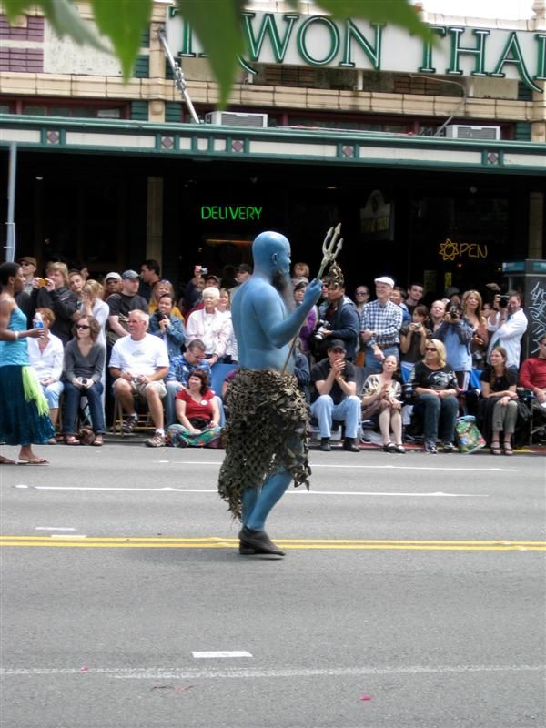 Jesse Sights a Blue Man in Black KSO 5 Fingers