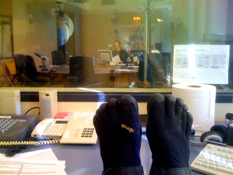 Edgar Kicks his KSOs at a Radio Station in Barcelona