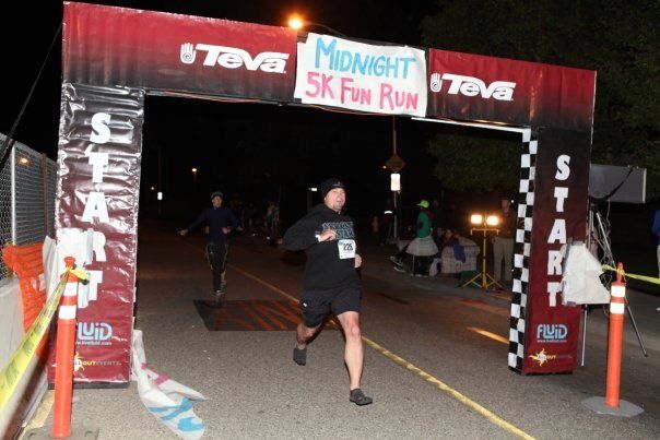 Bob runs the Cal Poly Midnight 5K in Black KSO VFFs