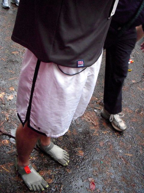 Feelin' the Flow: Chris runs the Richmond Marathon in VFF Flows