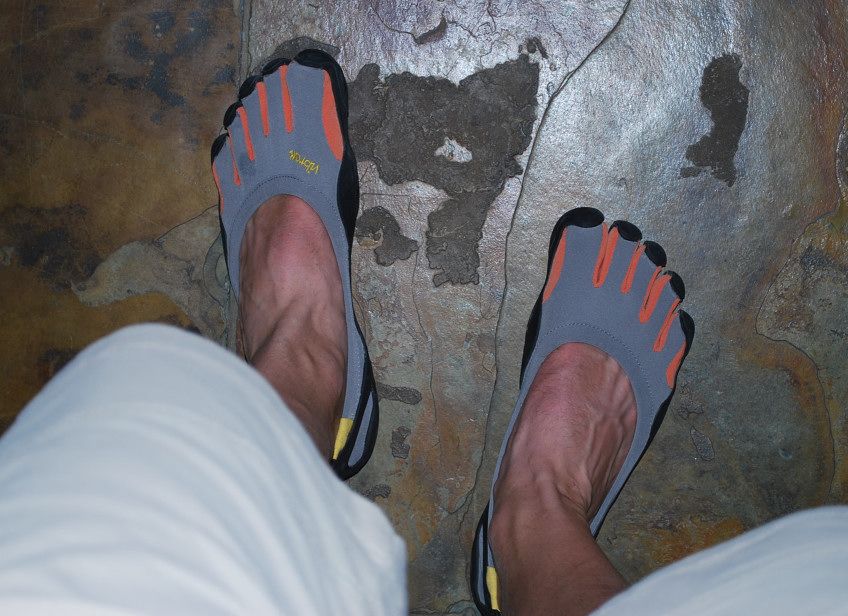 Ryan's Dog and Dogs [Kickin' Vibram Five Fingers Classics]