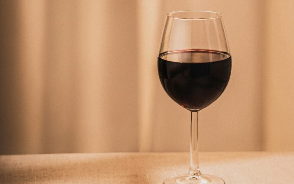 Should Christians Drink Alcohol? (Proverbs 20)