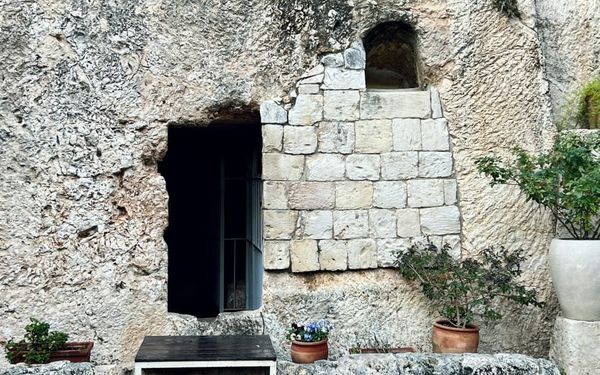 How Death is Dead (1 Corinthians 15-16)