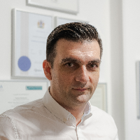 Dr. Thomas Dimopoulos