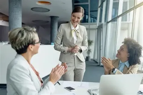 Sou qualificado e não consigo emprego. O que faço?