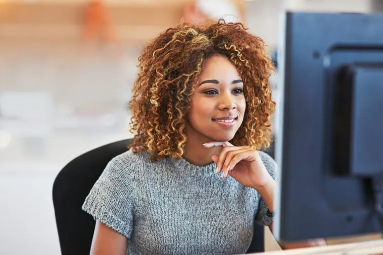 Como fazer currículo digital na Empregos?