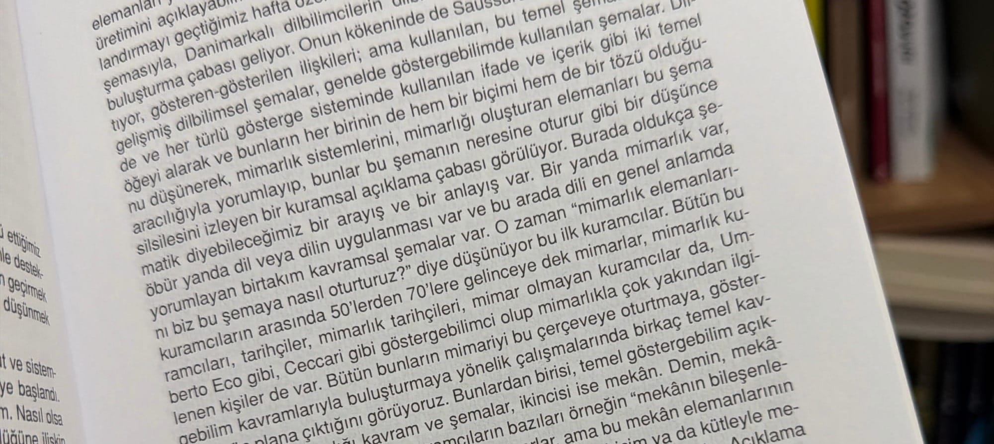 Tasarım; o hâlde, biraz da yazmak gibi