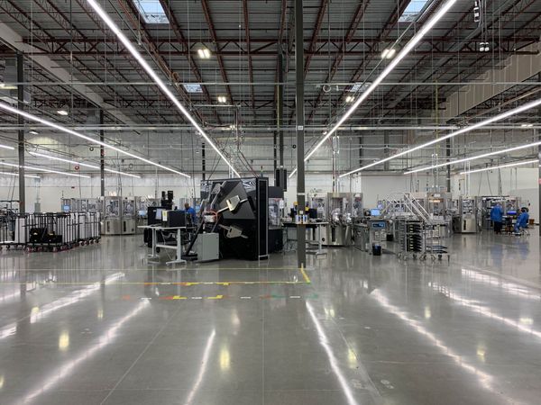 Excellent writing about the physical world.