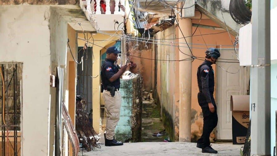 La Policía Arresta al padre de niña hallada muerta en cañada de Los Girasoles