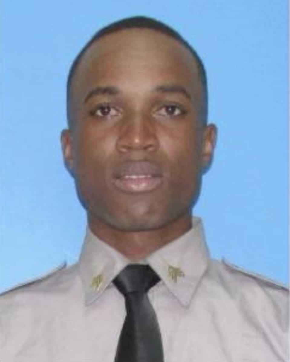 Sargento de la Policía acude a barrio de Yamasá a atender una denuncia y lo matan de un tiro