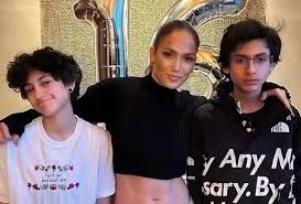 Jennifer López reacciona tras conocerse el cambio de nombre de su hija Emme, por el de Oskar