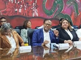 Denuncian faltante por más de RD$60 mm en Colegio Médico