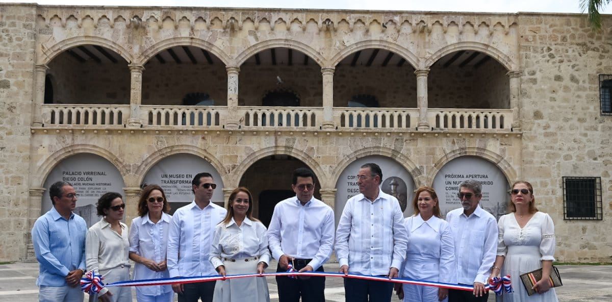 El ministro de Turismo, David Collado entrega el Alcázar de Colón restaurado