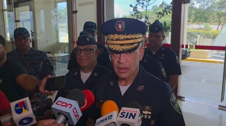 Director de la Policía visita agentes de cuatro provincias del Cibao