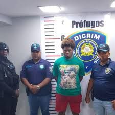 La Policía captura hombre acusado de abusar y embarazar a dos hermanas menores en Boca Chica