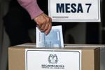 Se inicia la votación en Colombia  en segunda vuelta para elegir al presidente que sucederá a Petro