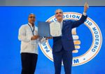 Juramentan a Luis Abinader como presidente del PRM y dice  que no influenciará en la candidatura presidencial