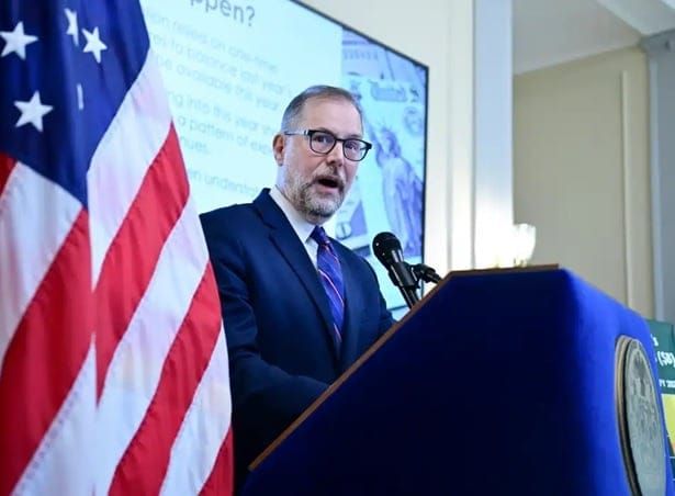 contralor de nueva york reporta perdida empleos sector privado