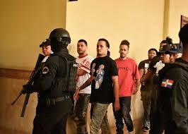 Tribunal dicta tres meses de prisión contra siete motoristas por muerte de chofer en Santiago