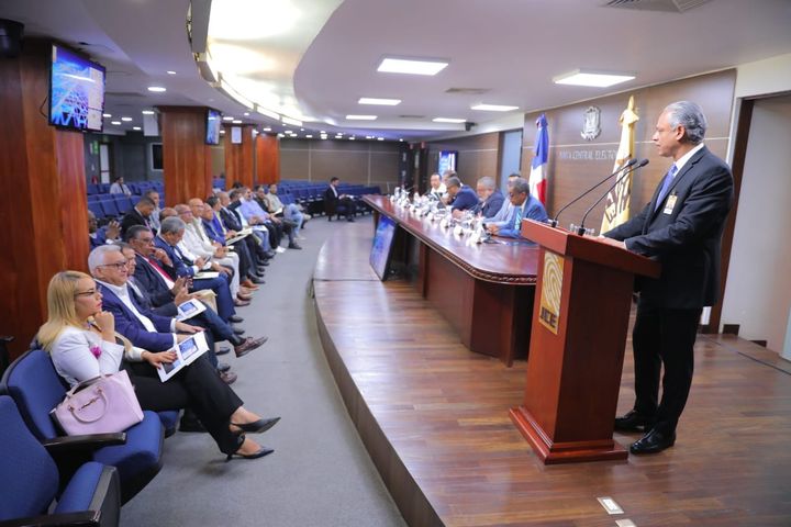 La Junta Electoral explica a partidos avances en entrega de la nueva cédula