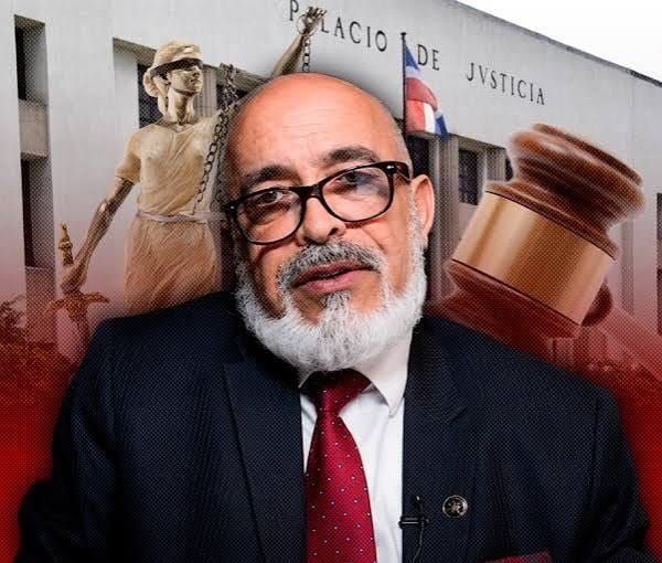 El detective Ángel Martínez admite ante tribunal que acusaciones contra Roberto Fulcar eran falsas
