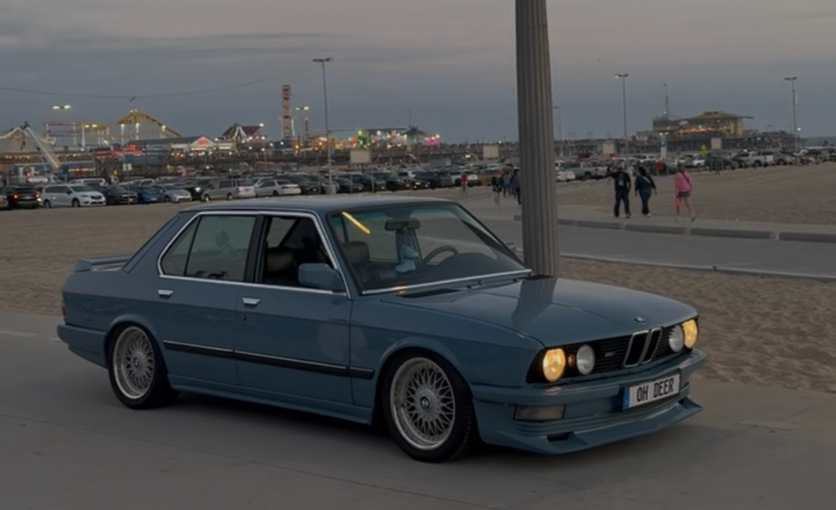 blue oh deer car