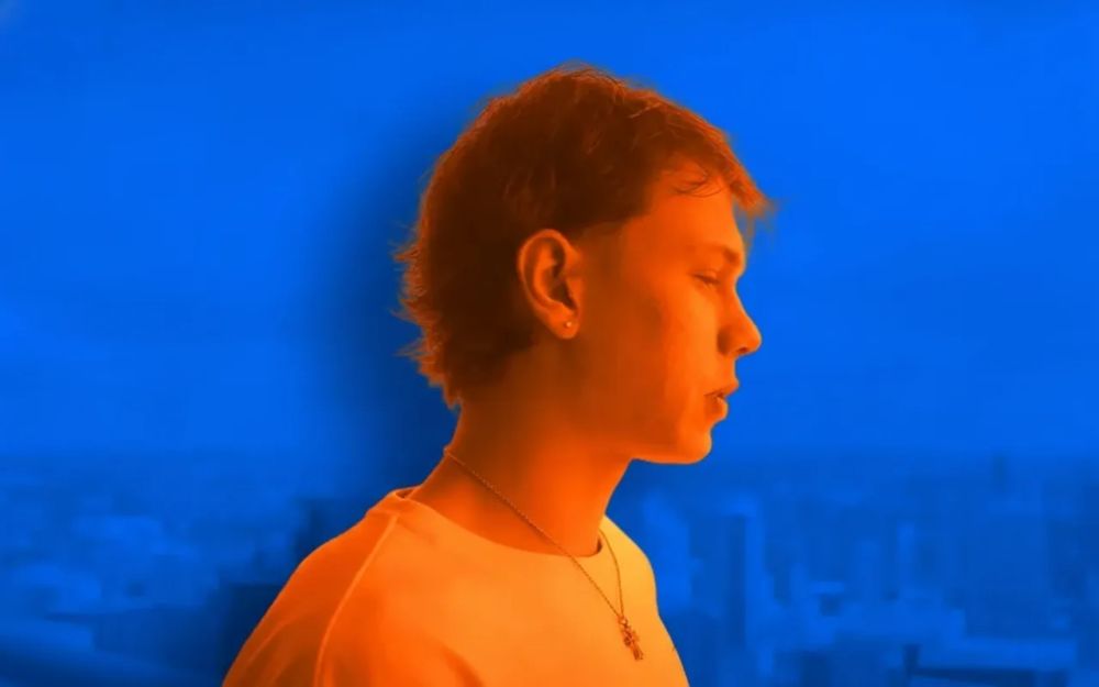 From dropping out to making $400K/month at 20 years old