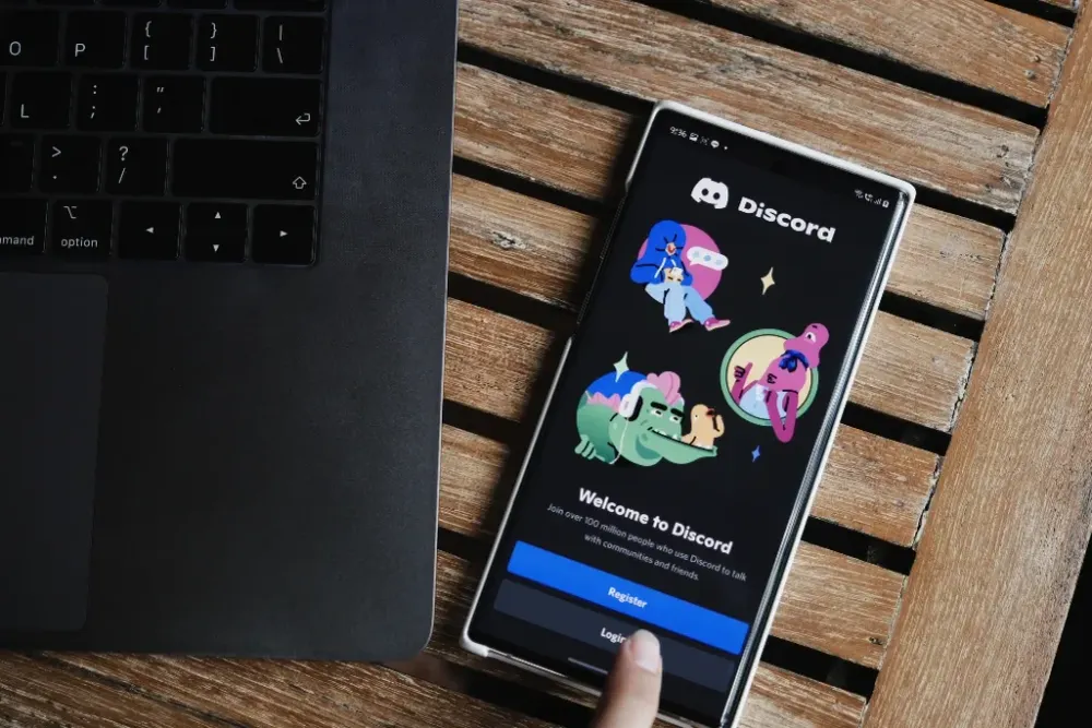 From free to fee: Transitioning to a paid Discord server