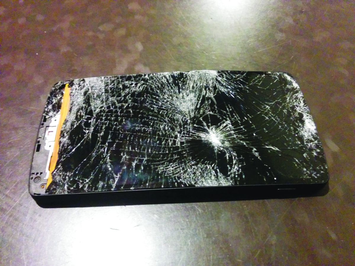 Miracle material could bring an end to cracked smartphone screens