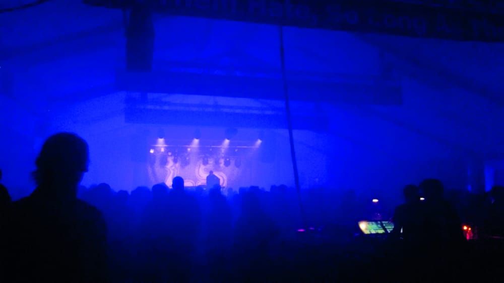 Who needs kick drums when you have trance?