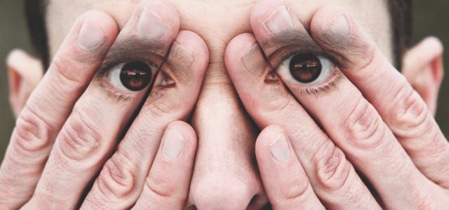 A one-man play tells a multitude of stories