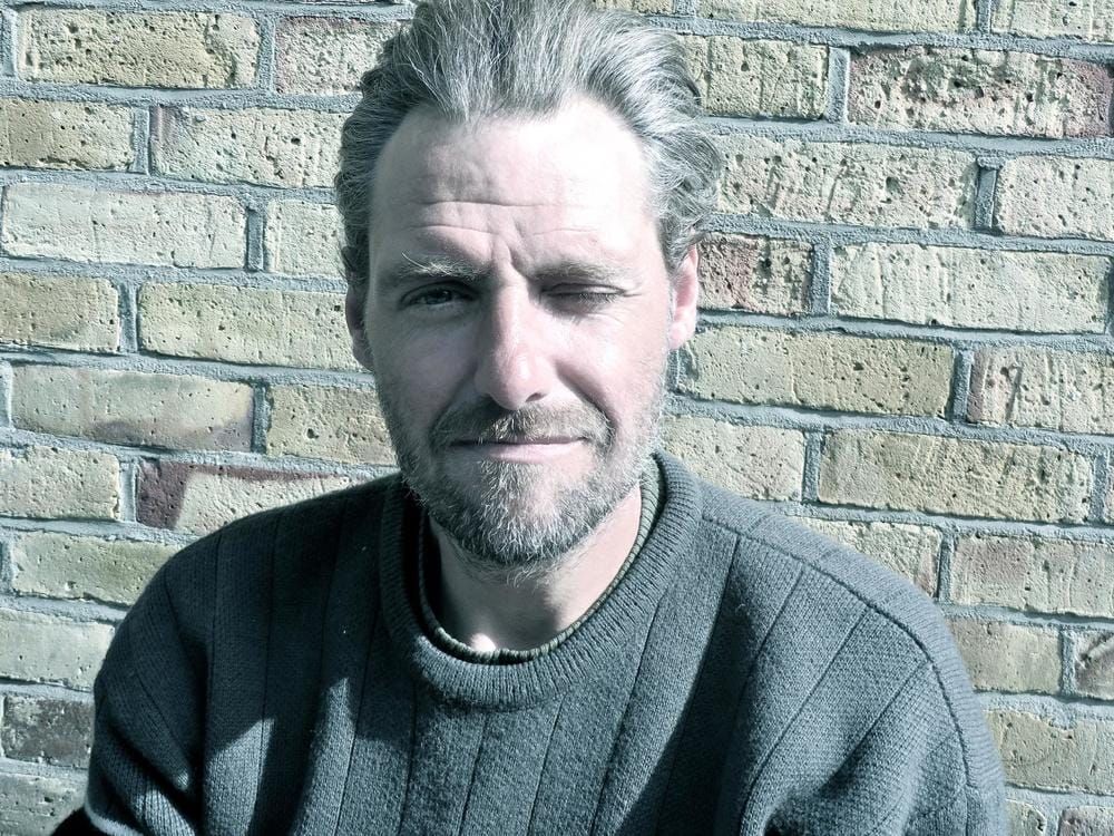 Homeless Book Critic evicted from alley by police near Parsons Green