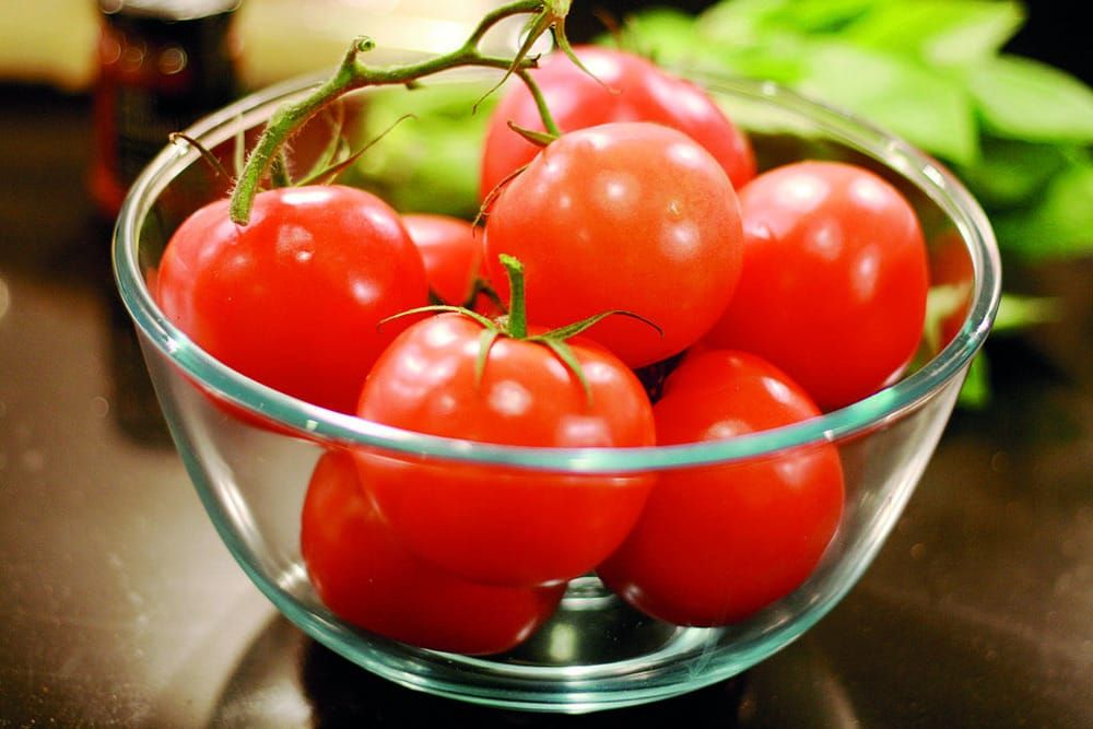 Making tomatoes tasty again